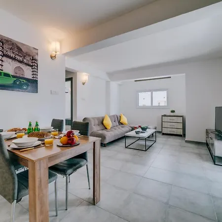 Andy Apartment
